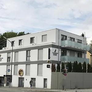 Sahara Falcon Hotel apartamentowy